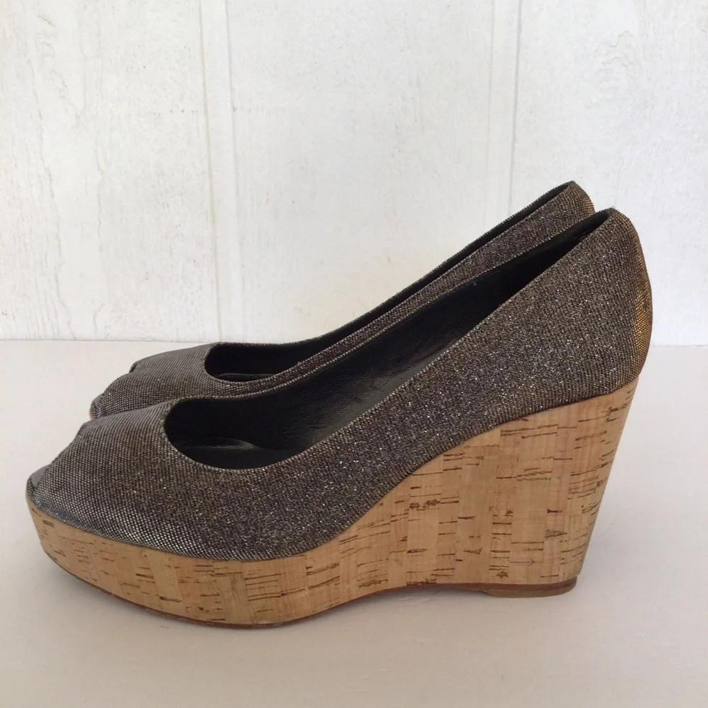 STUART WEITZMAN CORKSWOON BRONZE GLITTER CORK PLATFORM WEDGE SHOES SIZE …